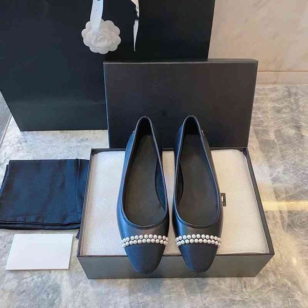 single shoes women's flat sole 2021 spring versatile new square head thick heel low black shallow mouth
single shoes women's flat sole 2021 spring versatile new square head thick heel low black shallow mouth