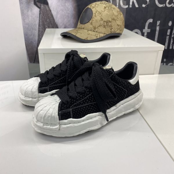 maison mihara yasuhiro mmy shoes og sole toe cap designer canvas lowcut sneaker mens platform womens leather suede white black red grey casu
maison mihara yasuhiro mmy shoes og sole toe cap designer canvas lowcut sneaker mens platform womens leather suede white black red grey casu