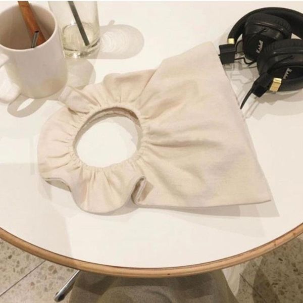 female 2021 folds ruffled shoulder canvas hand bag mini dumpling handbags portable clutch solid color elegant casual bags totes
female 2021 folds ruffled shoulder canvas hand bag mini dumpling handbags portable clutch solid color elegant casual bags totes