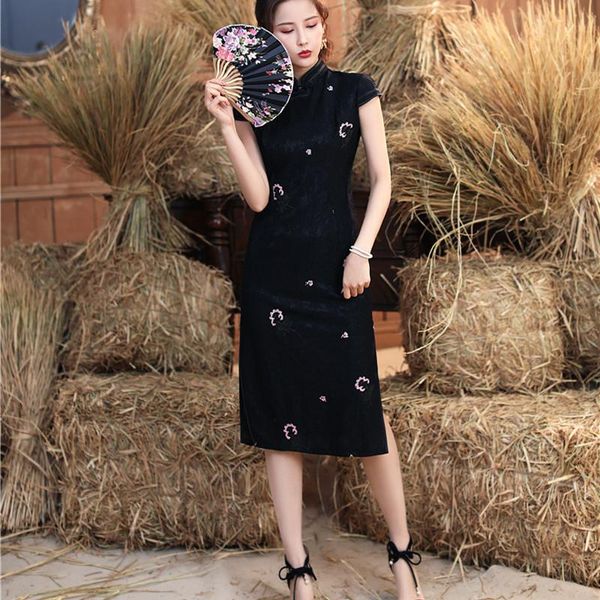 ethnic clothing traditional women embroidery lace slim qipao vintage oriental female chiffon cheongsam chinese formal dress, Red
ethnic clothing traditional women embroidery lace slim qipao vintage oriental female chiffon cheongsam chinese formal dress, Red