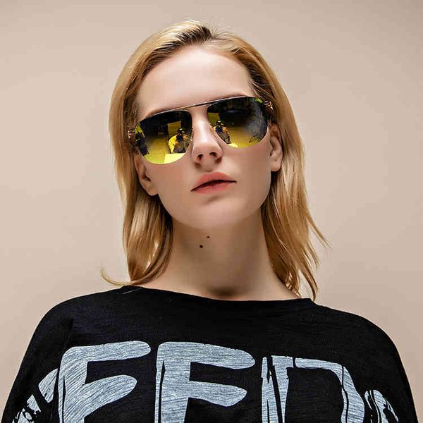 sunglasses stainless steel ultra light square mirror gradually changing color polarizing the same fashion origin, White;black
sunglasses stainless steel ultra light square mirror gradually changing color polarizing the same fashion origin, White;black