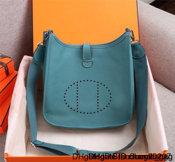 hollow h wholesale buckle shoulder diagonal women s baotou cowhide european and american net red ins same style 1111
hollow h wholesale buckle shoulder diagonal women s baotou cowhide european and american net red ins same style 1111