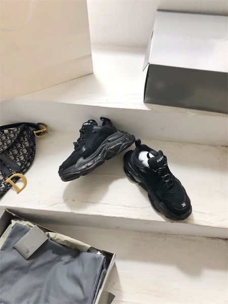 men women white black triple s low make old sneaker soles boots shoes sports casual shoe chaussures
men women white black triple s low make old sneaker soles boots shoes sports casual shoe chaussures