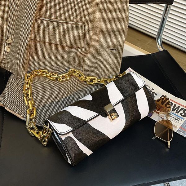 shoulder bags leopard pattern thick chain pu leather for women 2021 trend handbags and purses women's trending hand bag
shoulder bags leopard pattern thick chain pu leather for women 2021 trend handbags and purses women's trending hand bag