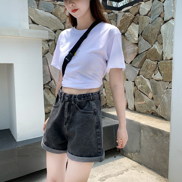 women's wide leg denim shorts summer loose new wear ultra-high waist show thin words pants fashion, White;black
women's wide leg denim shorts summer loose new wear ultra-high waist show thin words pants fashion, White;black