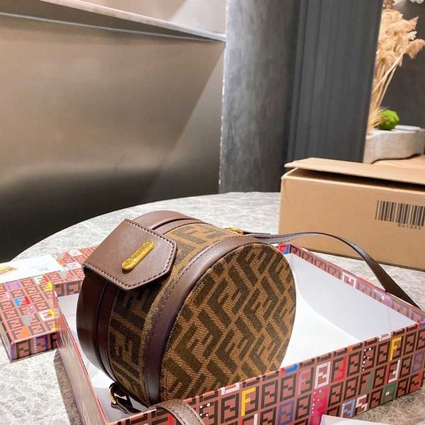 f ff women's bag casual fashion versatile single shoulder crossbar hand drum small round cylinder make-up zly
f ff women's bag casual fashion versatile single shoulder crossbar hand drum small round cylinder make-up zly