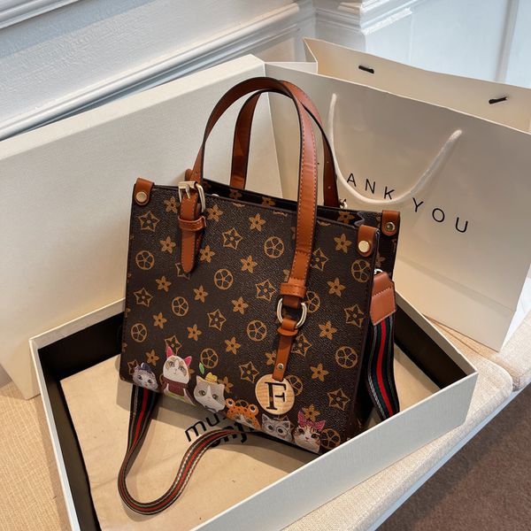 women's 2021 new fashion high texture donkey home old flower graffiti large capacity shoulder bag portable com-muter tote bag
women's 2021 new fashion high texture donkey home old flower graffiti large capacity shoulder bag portable com-muter tote bag