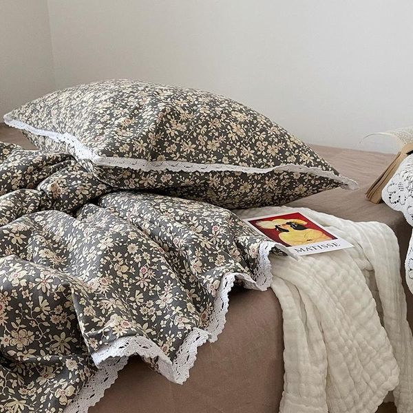 french romantic small floral pastoral style printed cotton washed four-piece duvet cover sheet bedding sets
french romantic small floral pastoral style printed cotton washed four-piece duvet cover sheet bedding sets