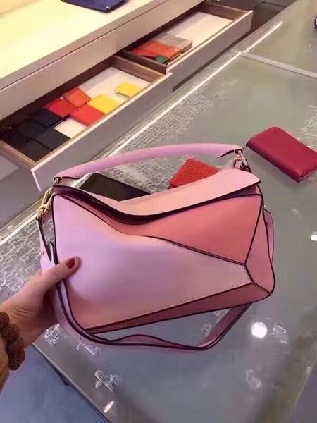 luo yiwei puzzle small geometric versatile folding bag splicing leather hand shoulder women's
luo yiwei puzzle small geometric versatile folding bag splicing leather hand shoulder women's