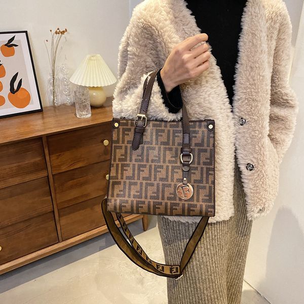 65% off store online designer handbags hand female new korean ins tote large capacity single shoulder fashion messenger bag 01
65% off store online designer handbags hand female new korean ins tote large capacity single shoulder fashion messenger bag 01