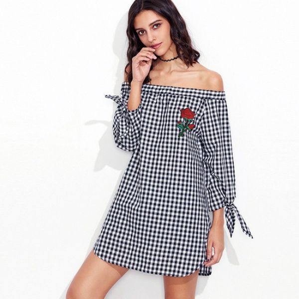 2021 women's new european and american fashion one-line collar plaid long sleeve loose dress, White
2021 women's new european and american fashion one-line collar plaid long sleeve loose dress, White