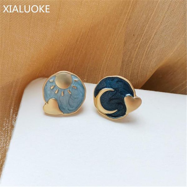 stud xialuoke s925 needle retro geometric asymmetric round sun moon earrings for women trendy personality heart jewelry, Golden;silver
stud xialuoke s925 needle retro geometric asymmetric round sun moon earrings for women trendy personality heart jewelry, Golden;silver