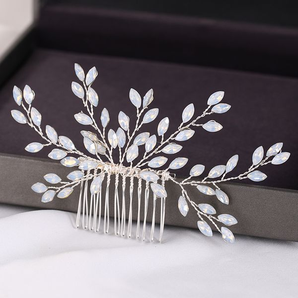 trendy silver color rhinestone crystal bridal hair comb wedding hair accessories bridal headpiece women bride hair jewelry tiaradio chan con, White;golden
trendy silver color rhinestone crystal bridal hair comb wedding hair accessories bridal headpiece women bride hair jewelry tiaradio chan con, White;golden