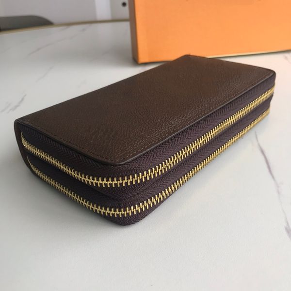 single zipper wallets cardholder france paris alphabet color style luxurys mens women high-end designers with packaging box 61723, Red;black
single zipper wallets cardholder france paris alphabet color style luxurys mens women high-end designers with packaging box 61723, Red;black