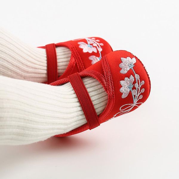 first walkers spring and autumn chinese style retro born shoes 0-18m comfortable toddler baby girl infant
first walkers spring and autumn chinese style retro born shoes 0-18m comfortable toddler baby girl infant