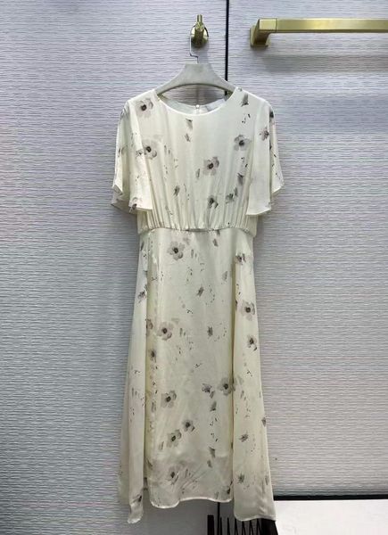 milan runway dresses 2022 spring summer o neck short sleeve designer dress brand same style clothing 0219-16, Black
milan runway dresses 2022 spring summer o neck short sleeve designer dress brand same style clothing 0219-16, Black