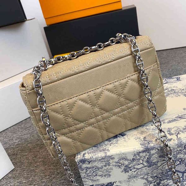genuine leather handbags 2021 fashion shoulder cross luxury designer oblique women body bags embroidery thread diamond lattice plain vintage
genuine leather handbags 2021 fashion shoulder cross luxury designer oblique women body bags embroidery thread diamond lattice plain vintage
