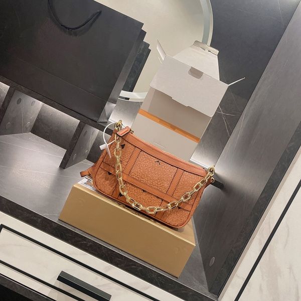 designer female delmy shoulder bag handbags lock chain corssbady women purses leisure fashion bag
designer female delmy shoulder bag handbags lock chain corssbady women purses leisure fashion bag