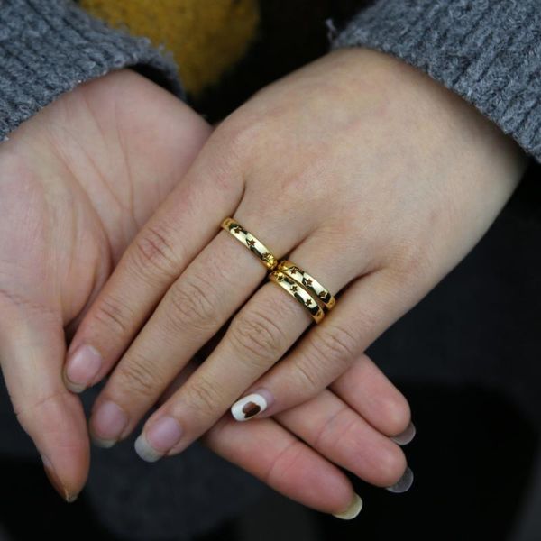 wedding rings fashion simple gold filled women finger band ring with hollow star shape engraved couple wholesale er jewelry, Slivery;golden
wedding rings fashion simple gold filled women finger band ring with hollow star shape engraved couple wholesale er jewelry, Slivery;golden