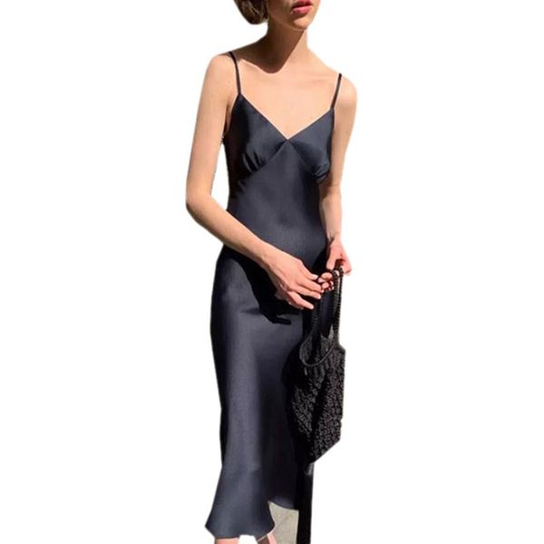 casual dresses 2021 women satin deep v neck dress solid straight pajamas party elegant female summer spaghetti strap, Black;gray
casual dresses 2021 women satin deep v neck dress solid straight pajamas party elegant female summer spaghetti strap, Black;gray