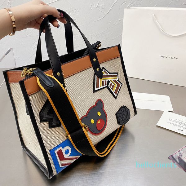 luxury cute patch pattern square bag retro style brown black leather splicing canvas tote with zipper pouch fashion design bags
luxury cute patch pattern square bag retro style brown black leather splicing canvas tote with zipper pouch fashion design bags