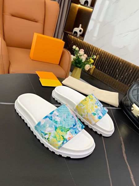 g shoes beach slippers summer women shoes fashion women flip-flops leather letters lady slippers bath ladies slippers large, Black
g shoes beach slippers summer women shoes fashion women flip-flops leather letters lady slippers bath ladies slippers large, Black