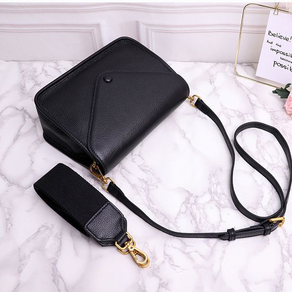 messenger bags messenger bags in 2021 summer one shoulder slung women's bags foreign style fashion personality handbag
messenger bags messenger bags in 2021 summer one shoulder slung women's bags foreign style fashion personality handbag