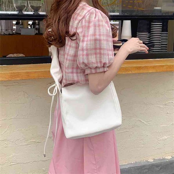 thick strap drawstring soft leather large capacity pleated women's daily single shoulder messenger bag
thick strap drawstring soft leather large capacity pleated women's daily single shoulder messenger bag