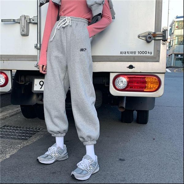 women sport drawstring jogging pants capris winter warm loose sportwear trousers female fashion casual streetwear, Black;white
women sport drawstring jogging pants capris winter warm loose sportwear trousers female fashion casual streetwear, Black;white