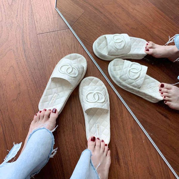 70% off wholesale flip-flops shoes summer fashion women platform slippers embroidered diamond-shaped flat-bottomed holiday beach non-slip la, Black
70% off wholesale flip-flops shoes summer fashion women platform slippers embroidered diamond-shaped flat-bottomed holiday beach non-slip la, Black