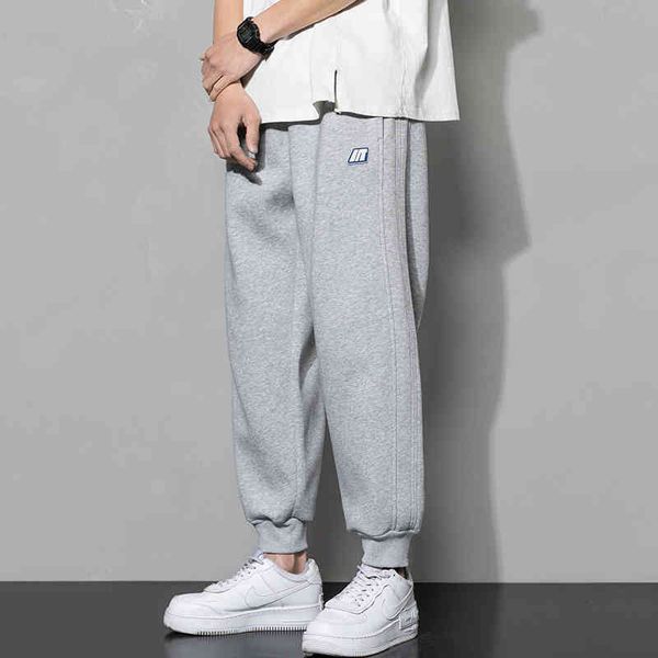 slacks sport pants men'pants spring and summer tide brand casual men's loose youth korean version solid color 9-point trend sports, Black 
slacks sport pants men'pants spring and summer tide brand casual men's loose youth korean version solid color 9-point trend sports, Black