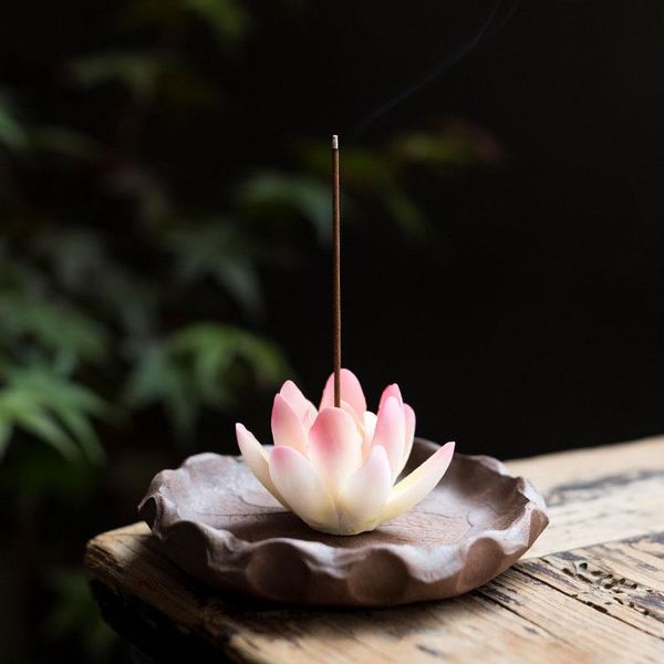 fragrance lamps handmade incense holder household japanese-style lotus ceramic sandalwood living room interior decoration
fragrance lamps handmade incense holder household japanese-style lotus ceramic sandalwood living room interior decoration