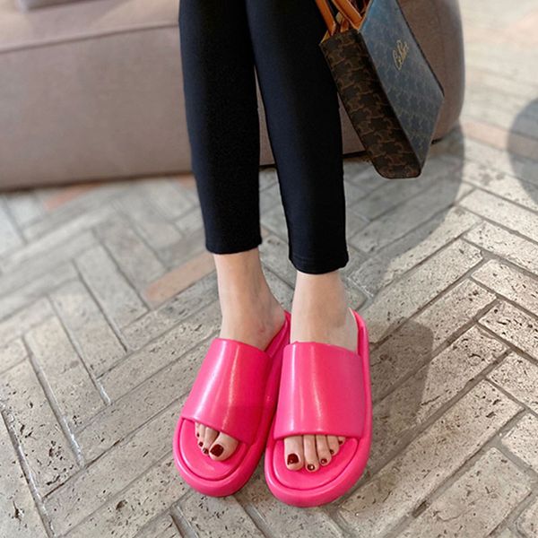 woman shoe sandal super soft sole sheepskin slippers women's summer wear 2021 leather flat bottom all-match lightweight one-word, Black
woman shoe sandal super soft sole sheepskin slippers women's summer wear 2021 leather flat bottom all-match lightweight one-word, Black