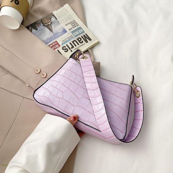 textured luxury women's shoulder bag patent leather shiny baguette solid color all-match small square cross body
textured luxury women's shoulder bag patent leather shiny baguette solid color all-match small square cross body