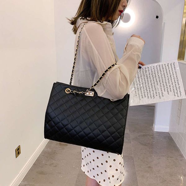 handbag fashion large-capacity for ladies vintage diamond tote female portable busin briefcase korean style
handbag fashion large-capacity for ladies vintage diamond tote female portable busin briefcase korean style