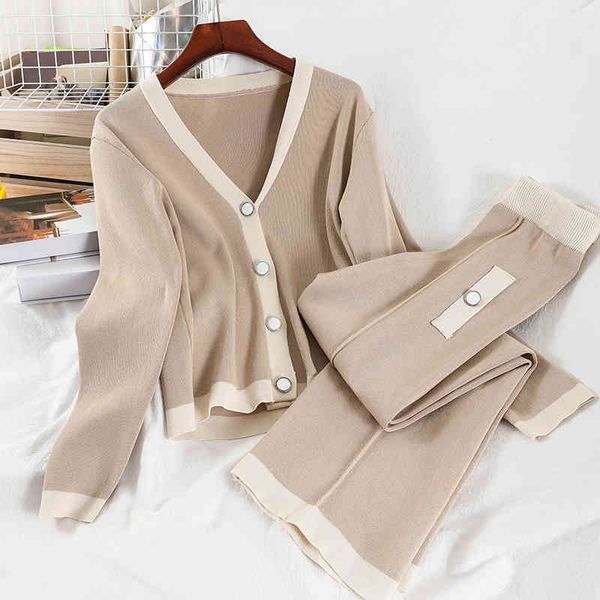 spring arrivals deep v-neck long sleeve single breasted knitted straight wide leg pants two piece set mz556 210525, White
spring arrivals deep v-neck long sleeve single breasted knitted straight wide leg pants two piece set mz556 210525, White
