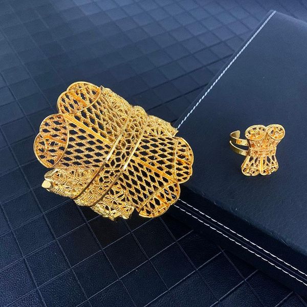bangle arabian luxury bridal jewelry wide bracelet ladies ring floral design open cuff copper gold plated set, Black
bangle arabian luxury bridal jewelry wide bracelet ladies ring floral design open cuff copper gold plated set, Black