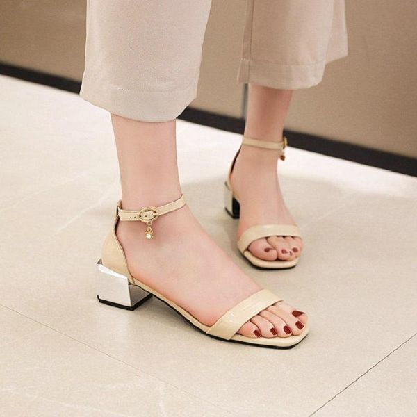 zawsthia 2021 chunky square silver middle heels womens sandals open toe patent pu leather white black woman shoes
zawsthia 2021 chunky square silver middle heels womens sandals open toe patent pu leather white black woman shoes