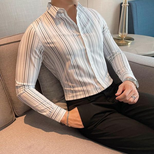 men's casual shirts 2021 autumn light mature style striped slim long-sleeved shirt business fashion cotton seamless, White;black
men's casual shirts 2021 autumn light mature style striped slim long-sleeved shirt business fashion cotton seamless, White;black