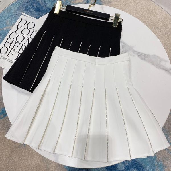 skirts 2021 spring arrival rhinestone chains patchwork short pleated skirt high waist black white womens
skirts 2021 spring arrival rhinestone chains patchwork short pleated skirt high waist black white womens