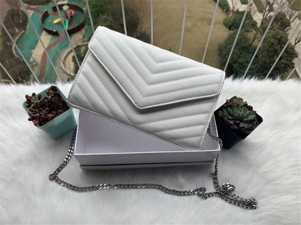 designer handbags tote sheepskin caviar metal chain silver handbag leather flip shoulder bags
designer handbags tote sheepskin caviar metal chain silver handbag leather flip shoulder bags