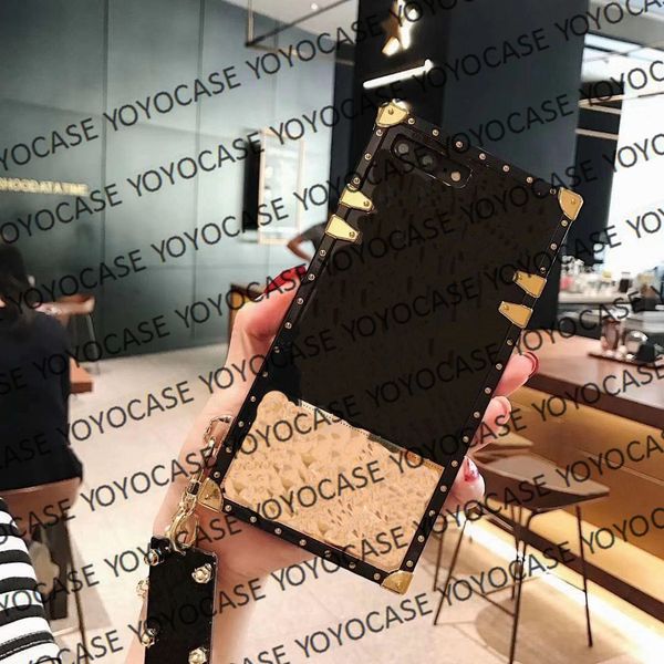 classic letter design phone case for iphone 12 pro max 12mini 12pro 11 pro 11pro x xs max xr 8 7 polish fashion cover with pendant aaa
classic letter design phone case for iphone 12 pro max 12mini 12pro 11 pro 11pro x xs max xr 8 7 polish fashion cover with pendant aaa