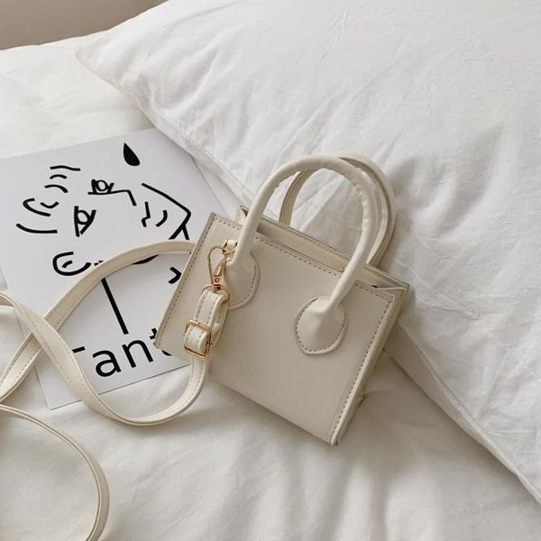 evening bags messenger bag woman 2021 wild temperament handbag fashion one-shoulder small square basketball purse
evening bags messenger bag woman 2021 wild temperament handbag fashion one-shoulder small square basketball purse
