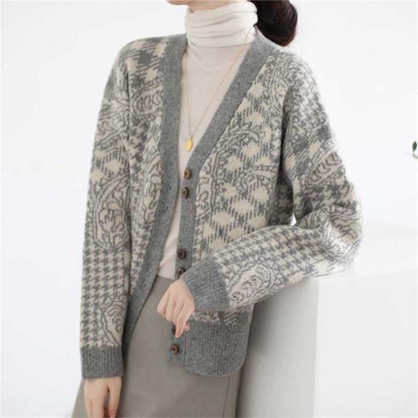 h.sa women knitted cardigan sweaters female vintage coat v neck single breasted knitwear spring autumn solid plaid poncho 210417, White;black
h.sa women knitted cardigan sweaters female vintage coat v neck single breasted knitwear spring autumn solid plaid poncho 210417, White;black