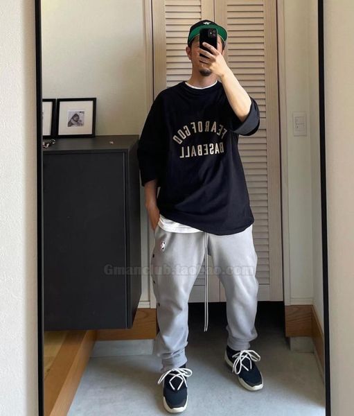GMAN high street Fear of God fog main line Season 7 baseball flocking printing loose short sleeve T-shirt WP0L, Black
GMAN high street Fear of God fog main line Season 7 baseball flocking printing loose short sleeve T-shirt WP0L, Black