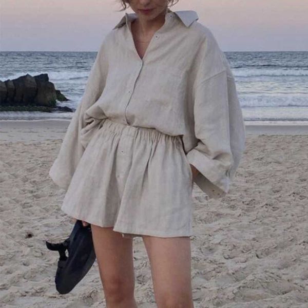 women two piece set casual long sleeve turn-down collar cotton linen loose blouse shirts and high waist shorts retro tracksuit y0910, Gray
women two piece set casual long sleeve turn-down collar cotton linen loose blouse shirts and high waist shorts retro tracksuit y0910, Gray