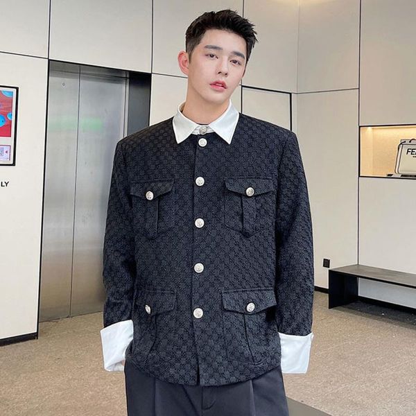 men's jackets light luxury fake two pieces satin spliced color block coat 2021 lapel single breast coats for autumn winter, Black;brown
men's jackets light luxury fake two pieces satin spliced color block coat 2021 lapel single breast coats for autumn winter, Black;brown