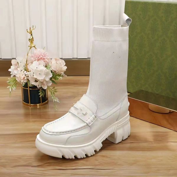 2021 superior quality luxury designers women half boots mixed color wool square toes rainboots chunky heels platform shoes combat ankle boot, Black
2021 superior quality luxury designers women half boots mixed color wool square toes rainboots chunky heels platform shoes combat ankle boot, Black