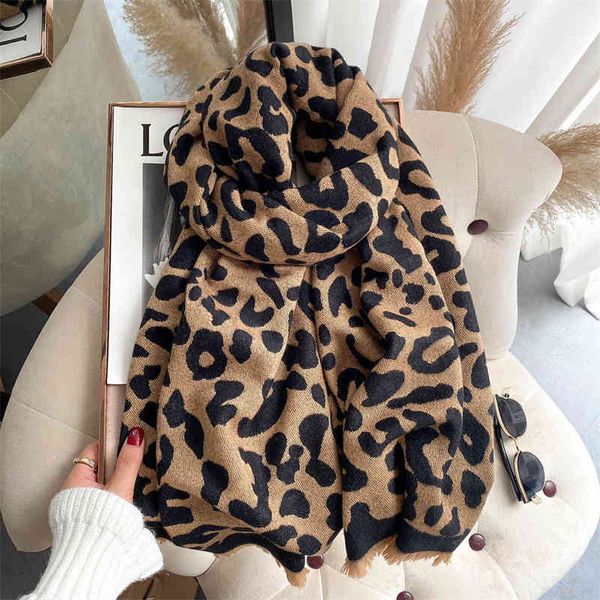 Shawl Scarf Leopard Print Imitation Cashmere Women's Winter Rectangle Versatile Fashion Foreign Style Live Broadcast with Goods Trend, Blue;gray
Shawl Scarf Leopard Print Imitation Cashmere Women's Winter Rectangle Versatile Fashion Foreign Style Live Broadcast with Goods Trend, Blue;gray
