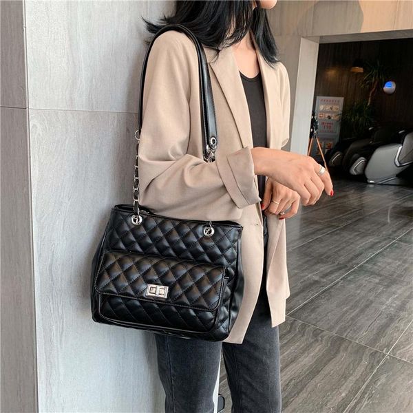 evening bags 2021 fashion luxury designer shoulder for women brand large sling bag female pochetes with chain sac
evening bags 2021 fashion luxury designer shoulder for women brand large sling bag female pochetes with chain sac
